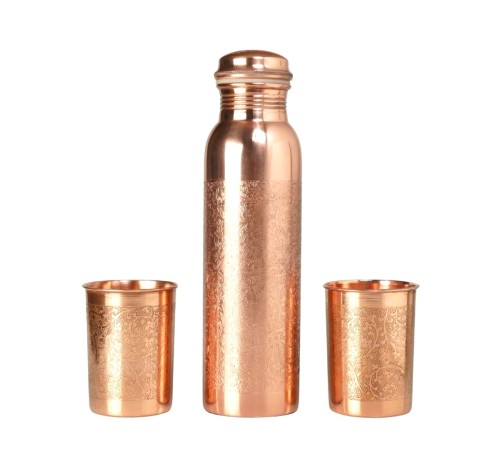 Przejdź do produktu Miedziany zestaw grawerowany butelka 950 ml + 2 kubki 250 ml Gisane